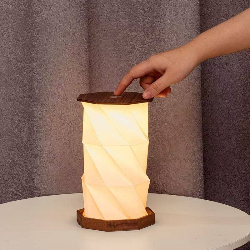 Twist Hexagon Lamp