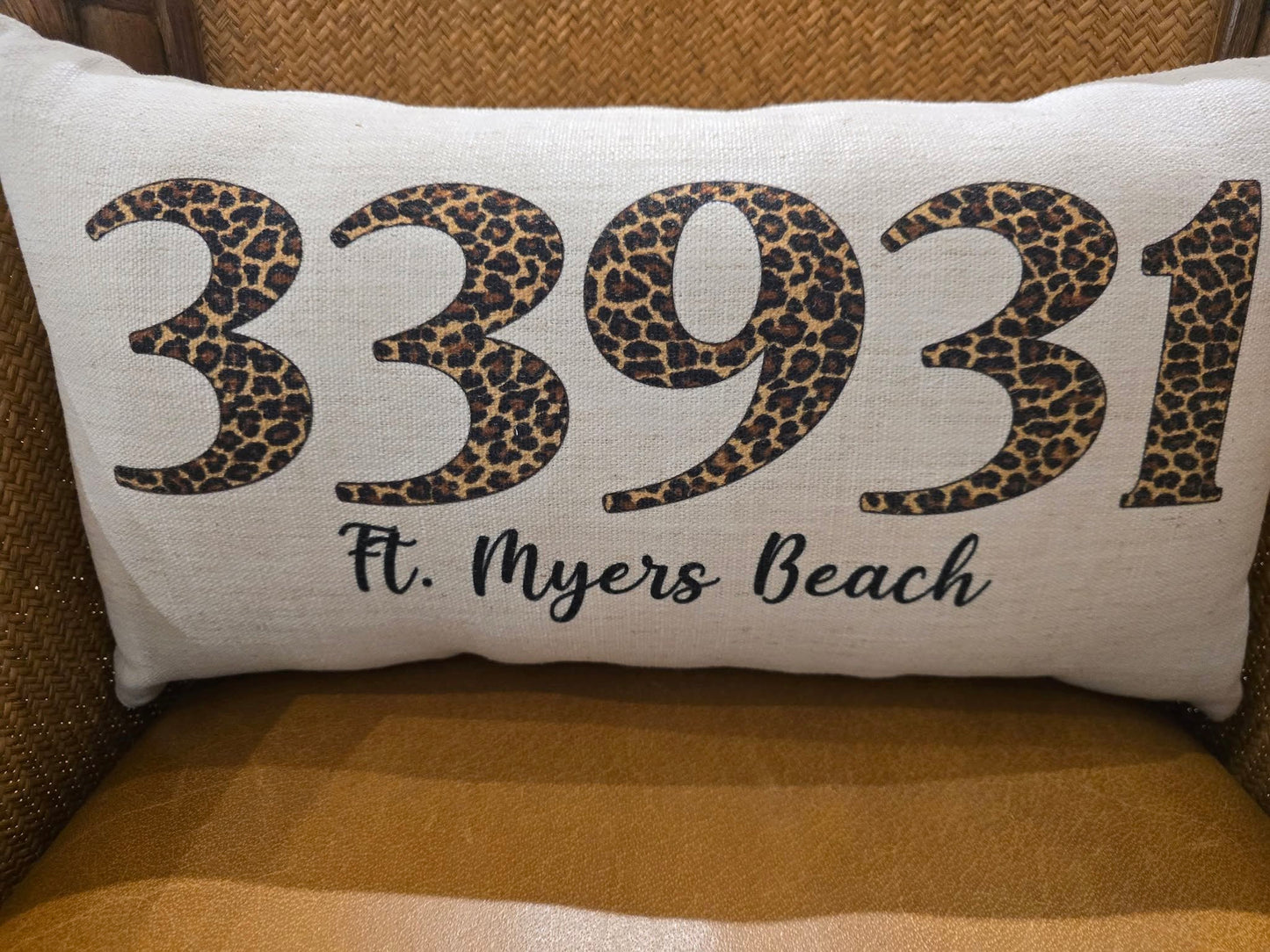 33931 Design Lumbar Pillows