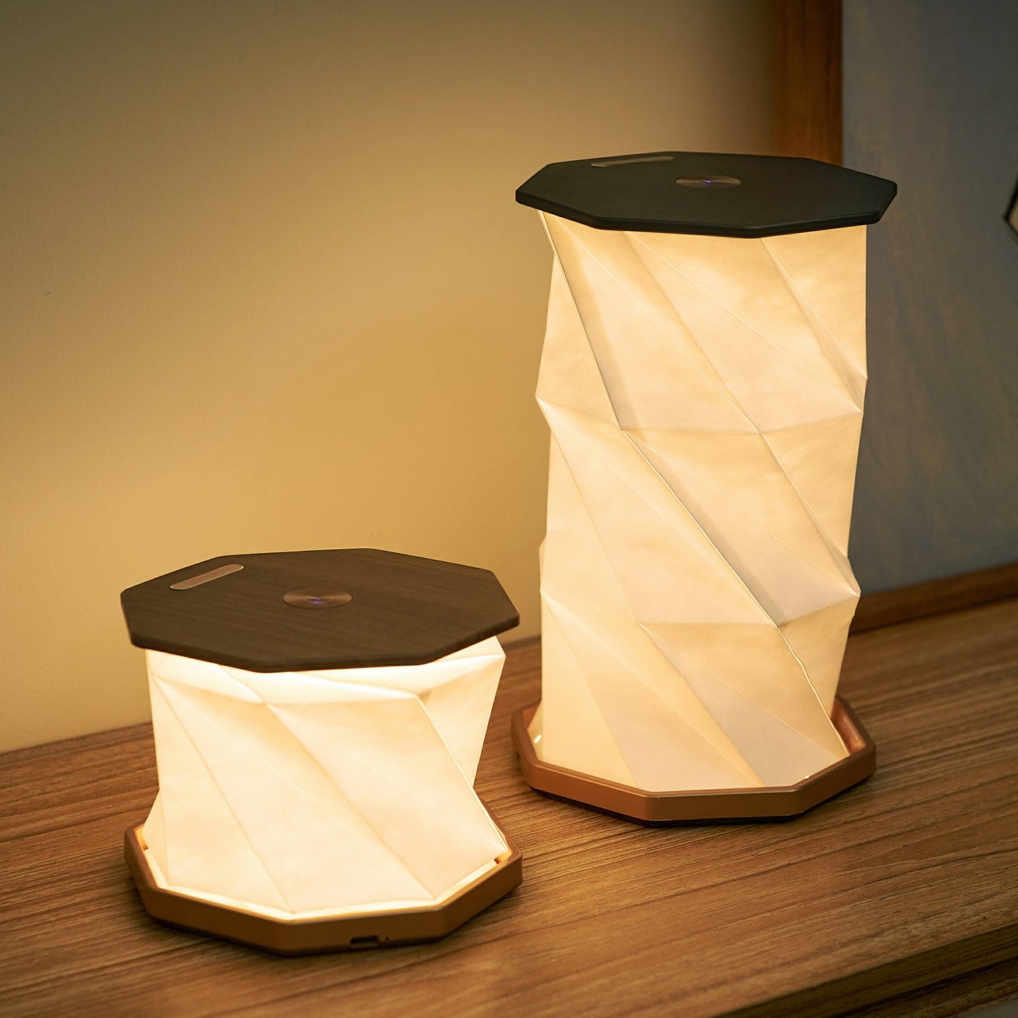 Twist Hexagon Lamp