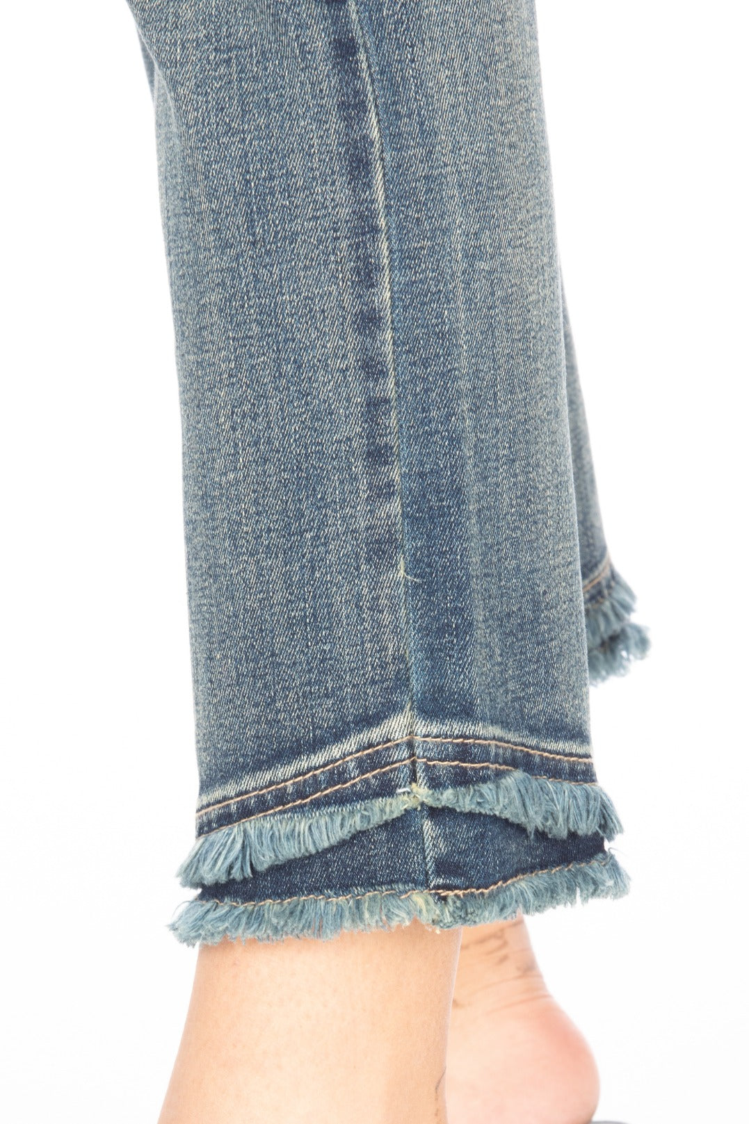 Olivia Crop Frayed Jean