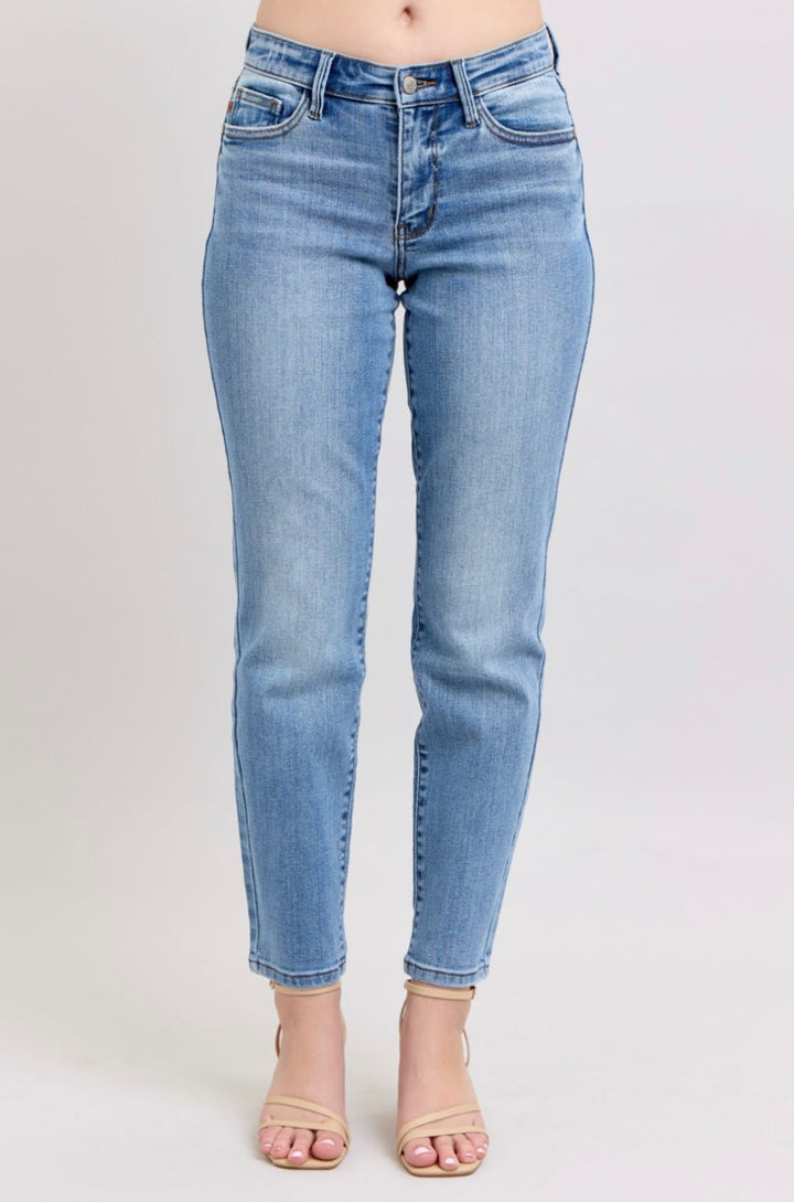 Judy Blue Slim Midrise w/ cell pocket