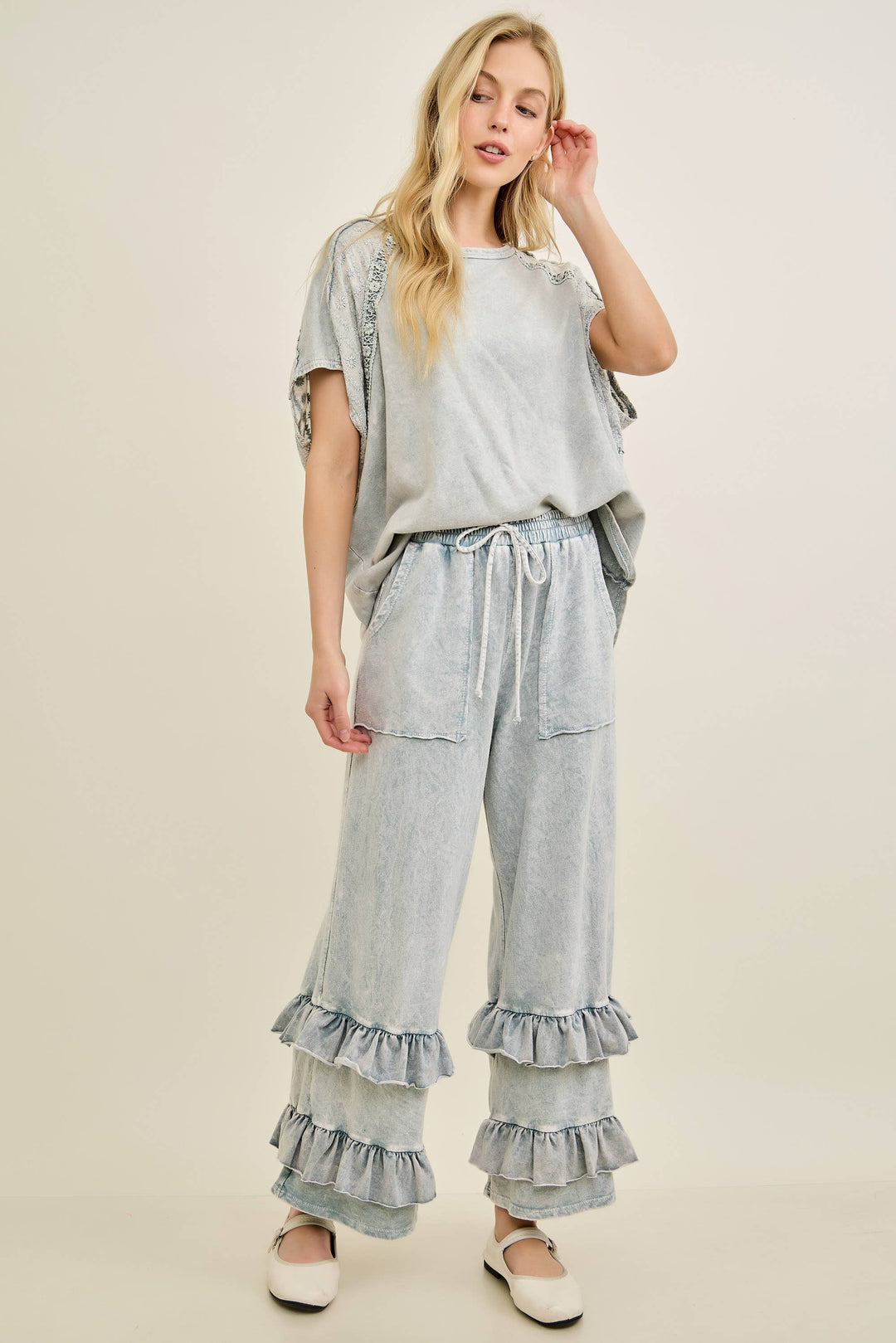 Mineral Washed Eyelet Trim top