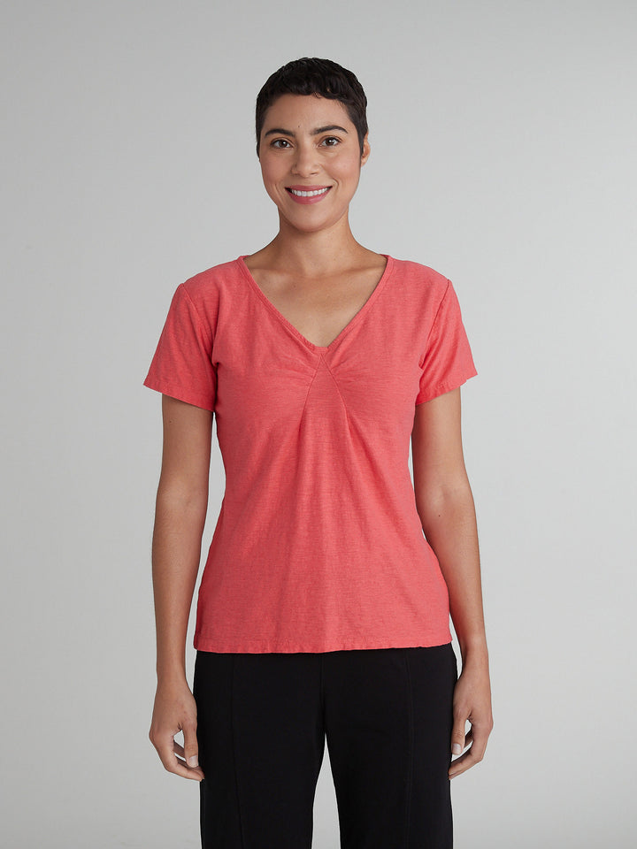 Cut Loose Short slv Tuck Tee