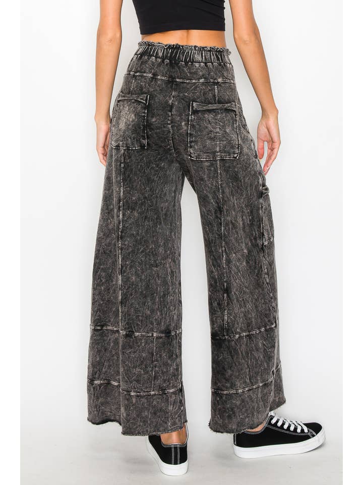 Mineral Wash Cropped Pants