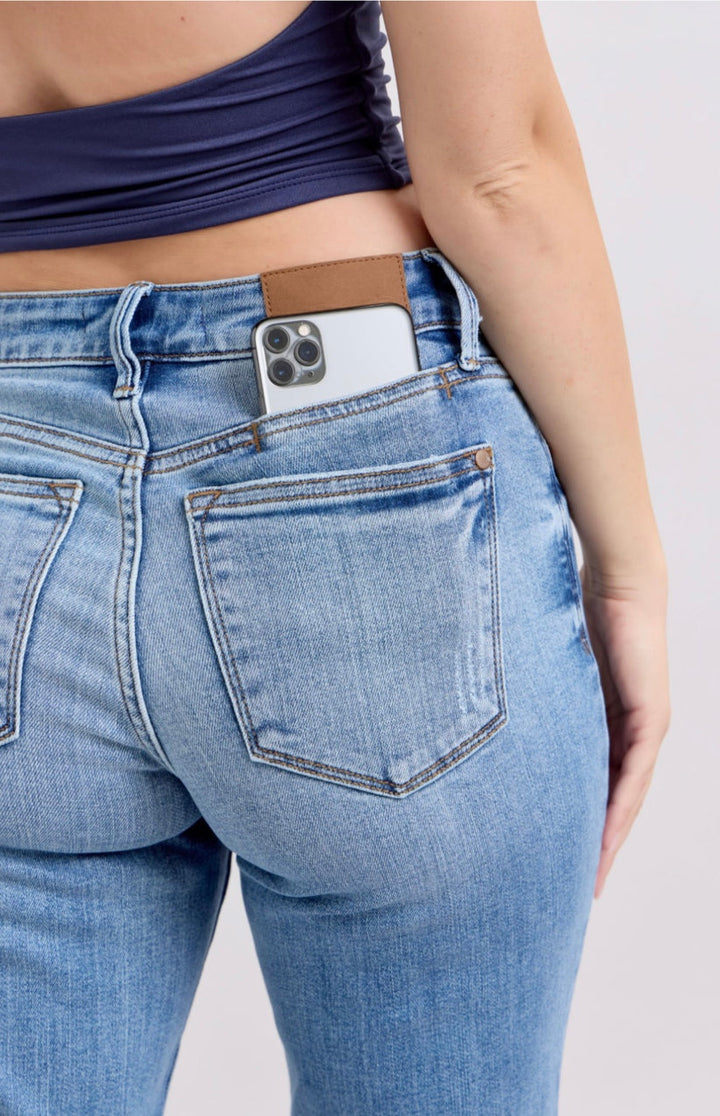 Judy Blue Slim Midrise w/ cell pocket