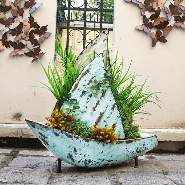 Recycled Metal Planter Hemmingway