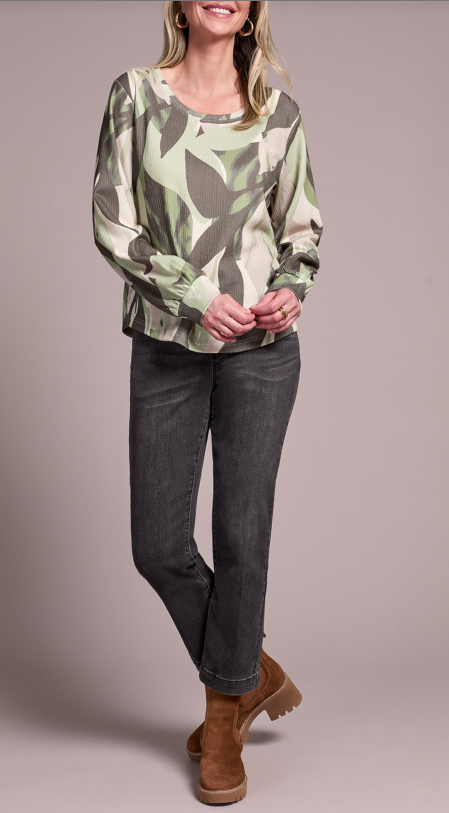 Tribal Crew Neck Top w/ Shirttail