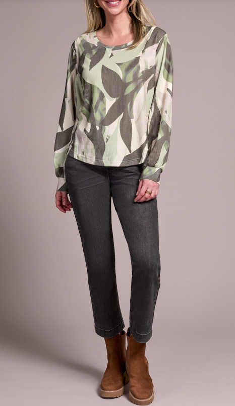 Tribal Crew Neck Top w/ Shirttail