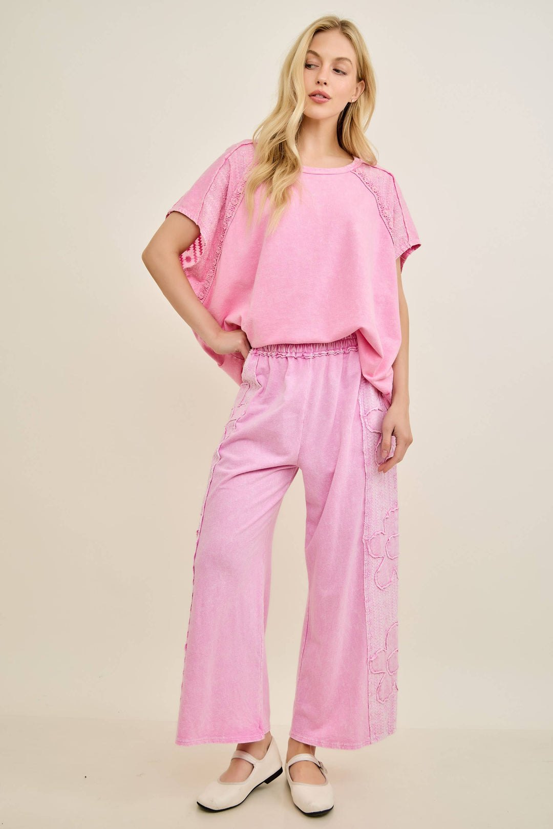Mineral Washed Eyelet Trim top