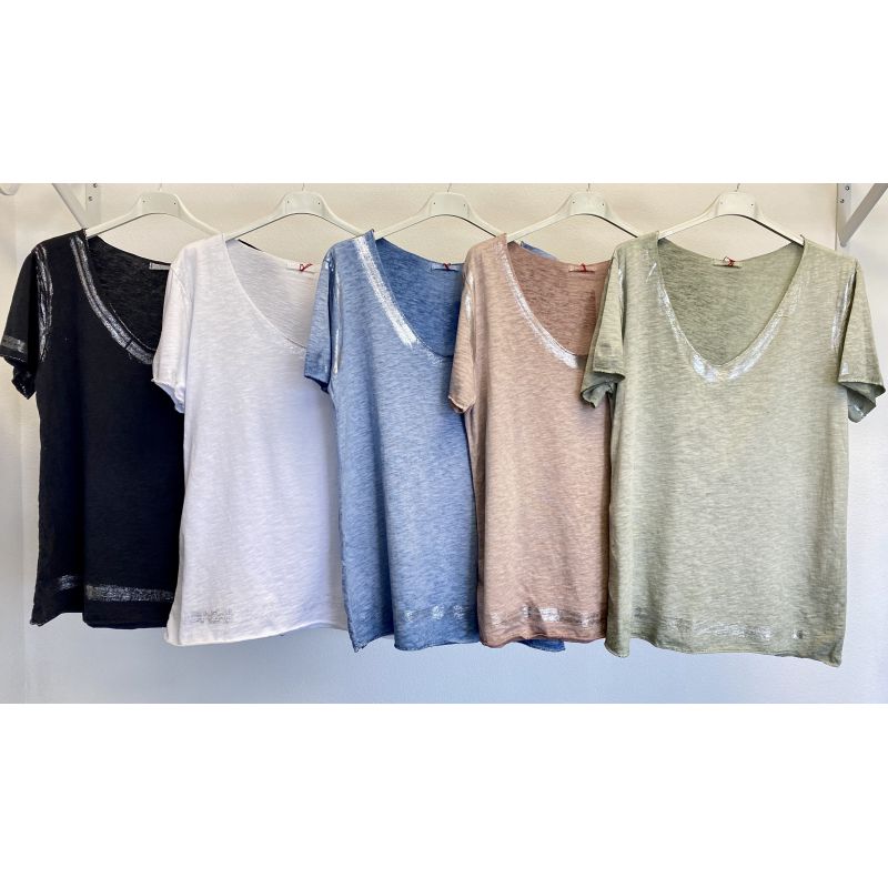 Look Mode Tee w/ Silver Foil Neckline